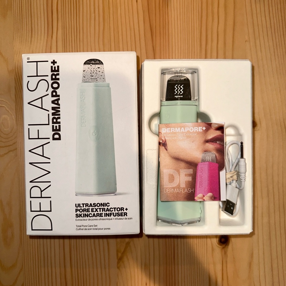 DERMAPORE+ Ultrasonic Pore Extractor + Skincare Infuser